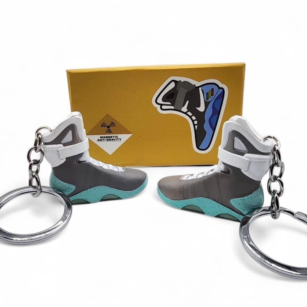 Nike Air Mag Keychain Set with box!